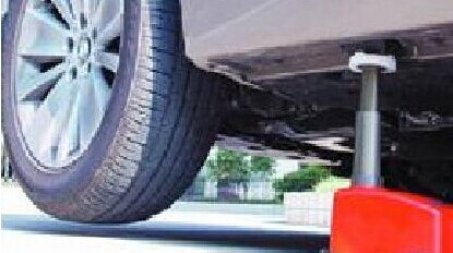 千斤頂頂升汽車圖